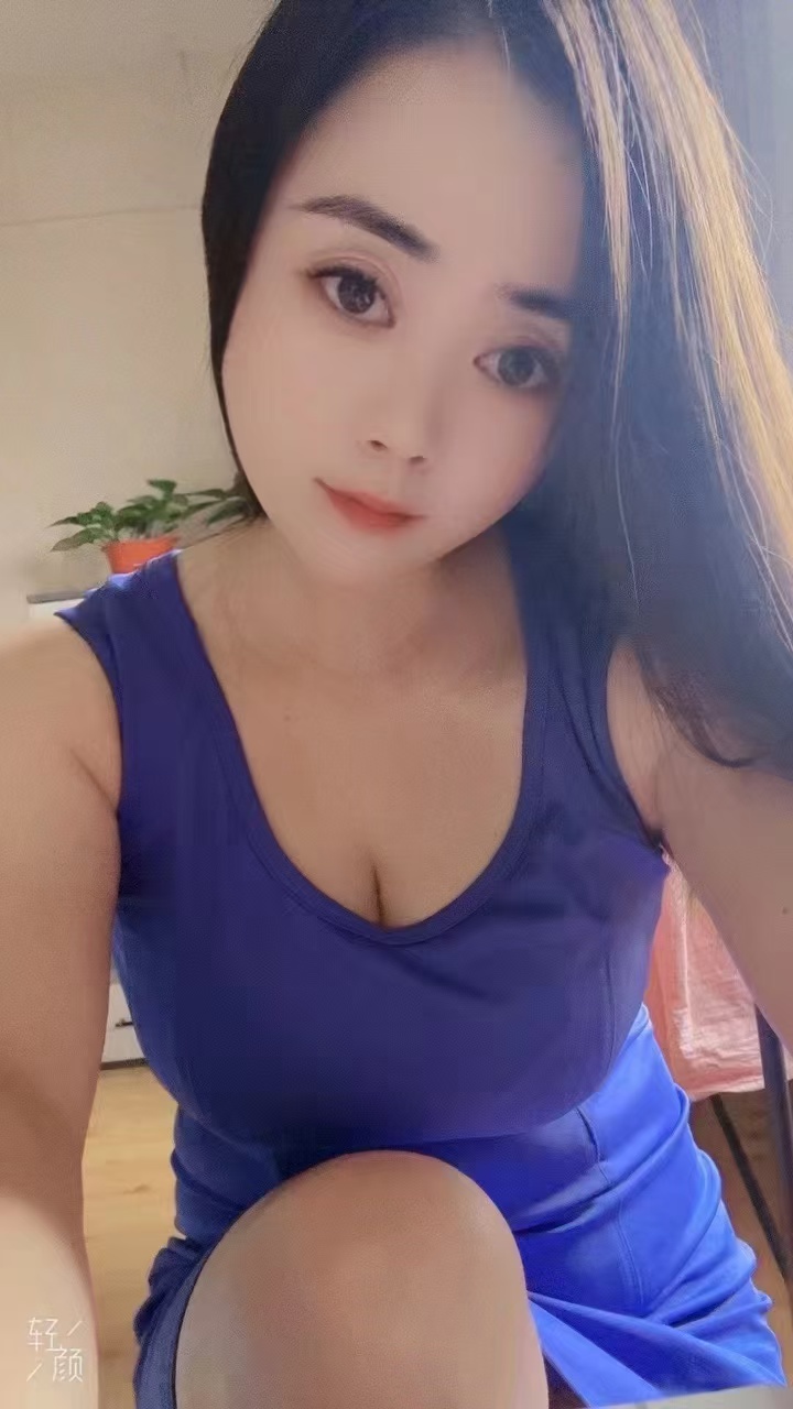 美艳丰满小少妇小小