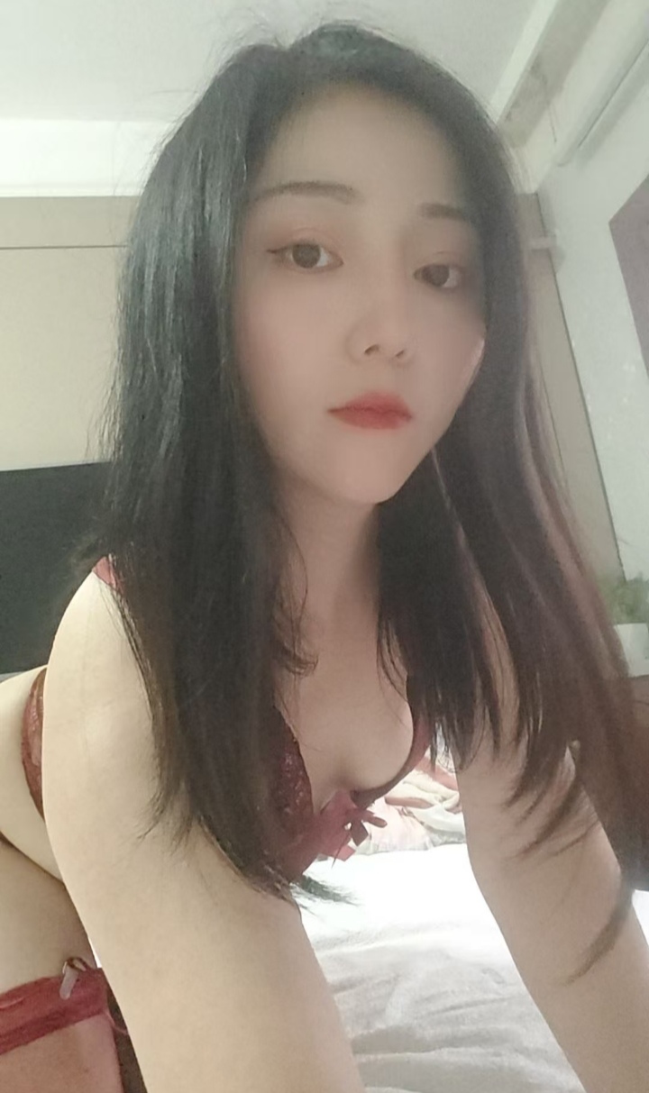 肉感辣妹薇儿可后花园