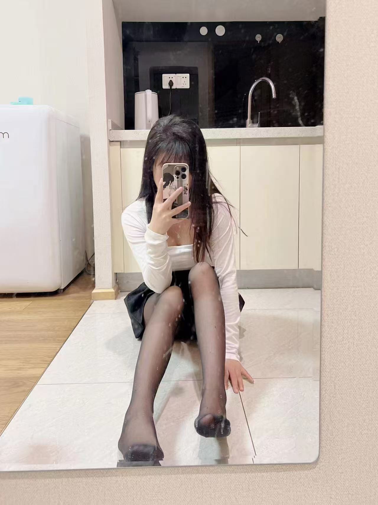 朝阳娇俏嫩妹妍妍