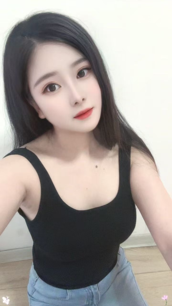 新吴美艳辣妹兜兜