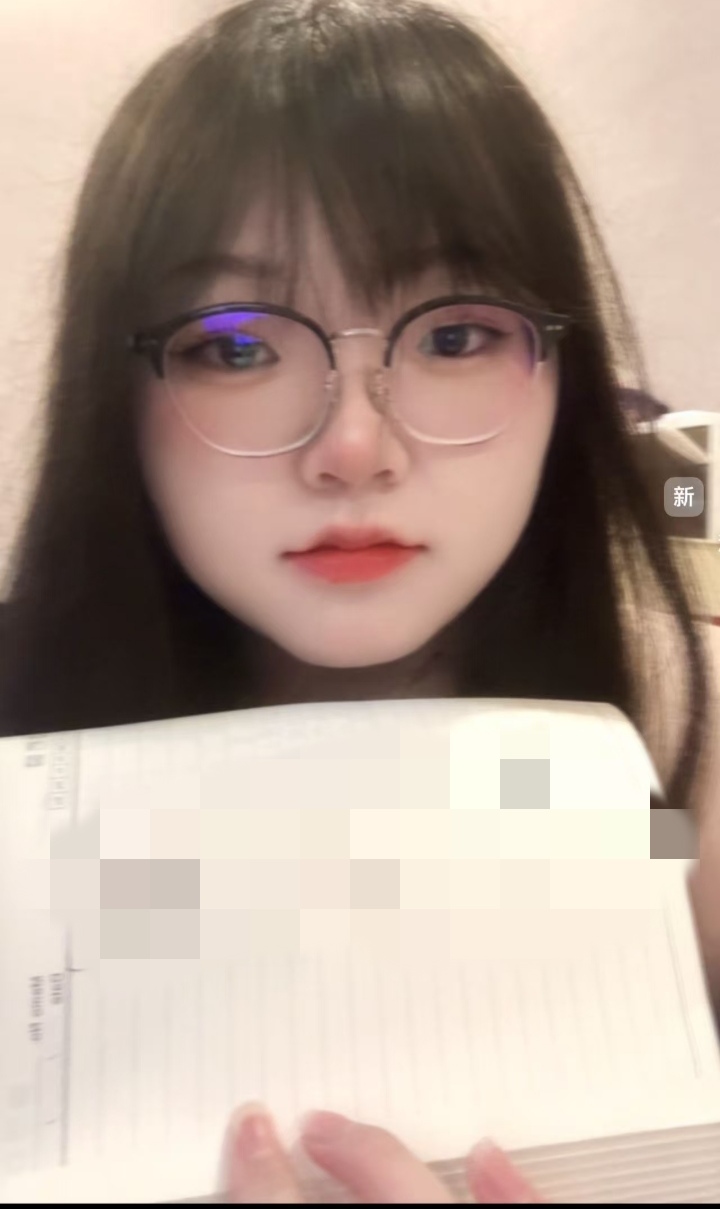 微胖极品眼镜嫩妞诺诺