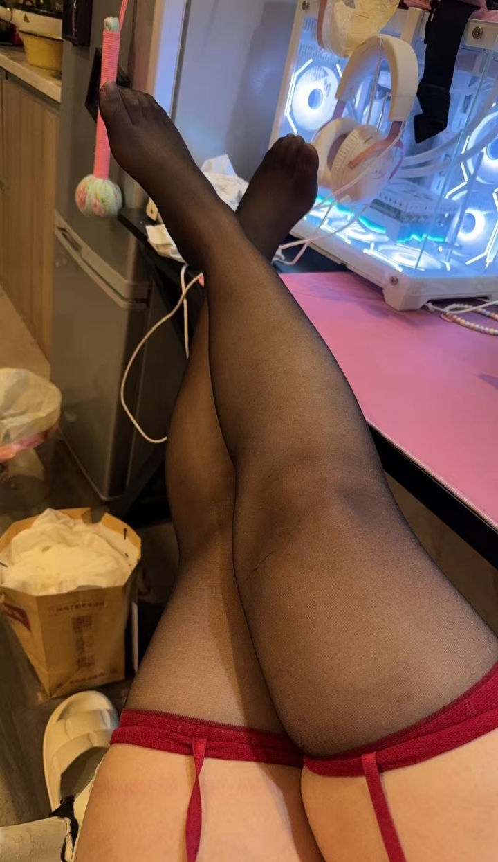 微胖极品眼镜嫩妞诺诺