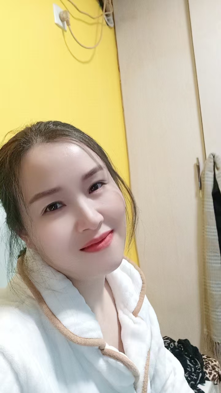 瑶海良家美少妇三张泄火