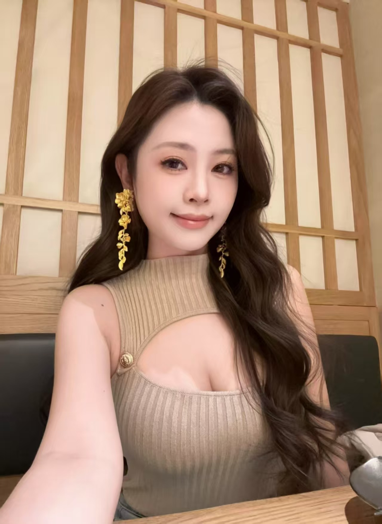 极品尤物身材菲菲