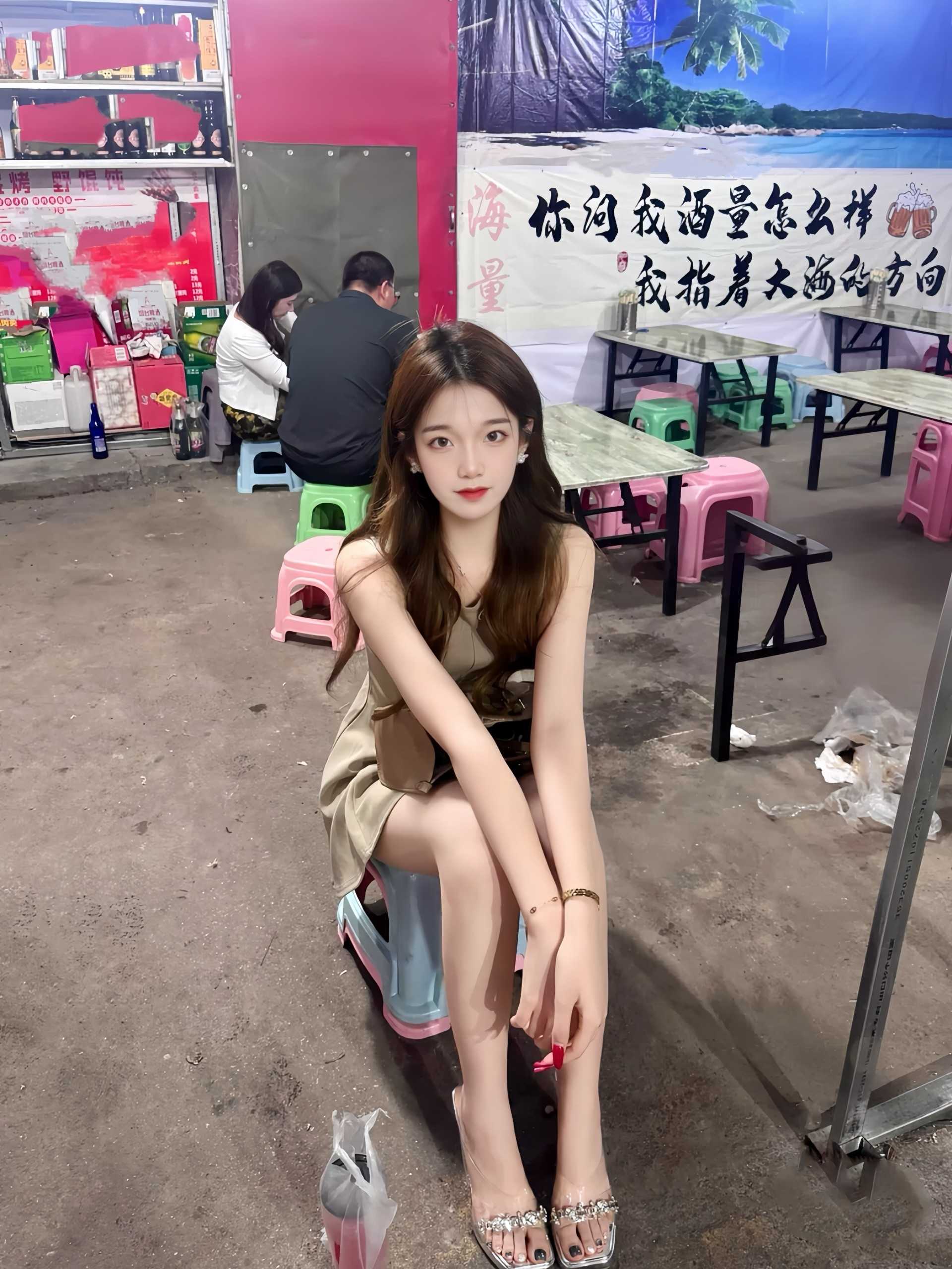 极品嫩货真实本人长腿翘臀水多多