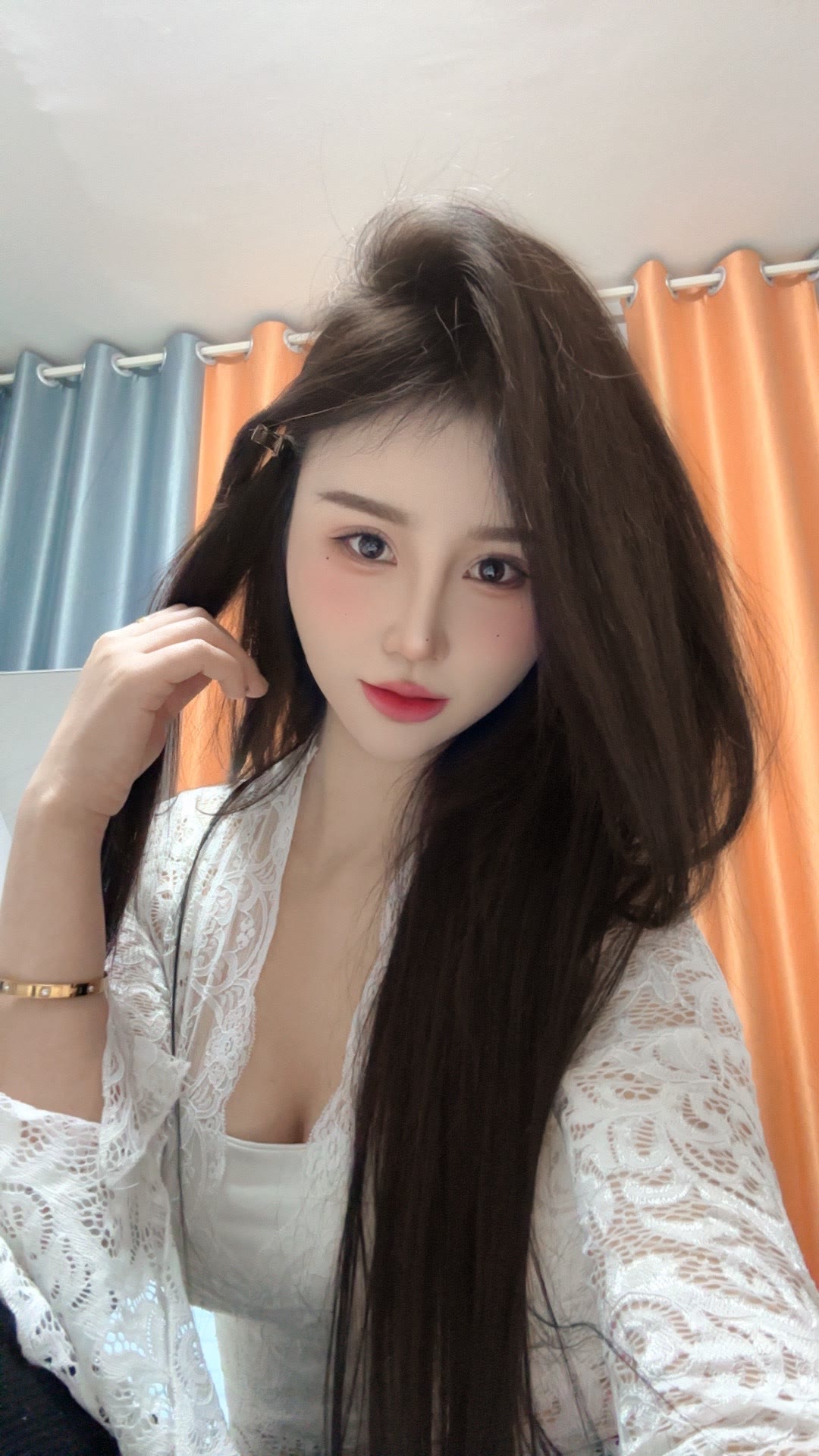 徐汇肤白肉嫩小女友