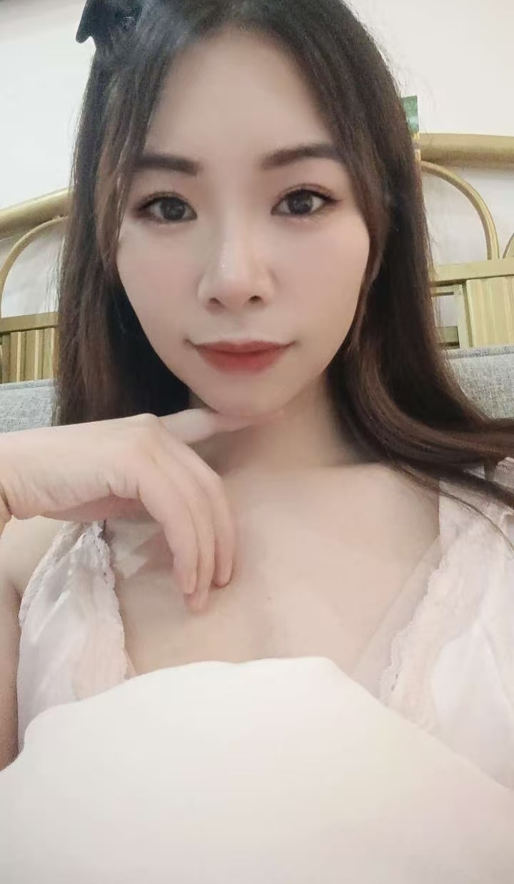 热辣服务系小姐姐柚子