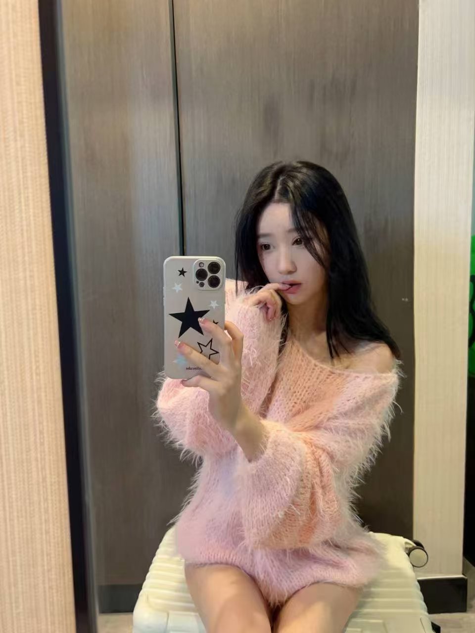 金牛娇媚小妞薇薇