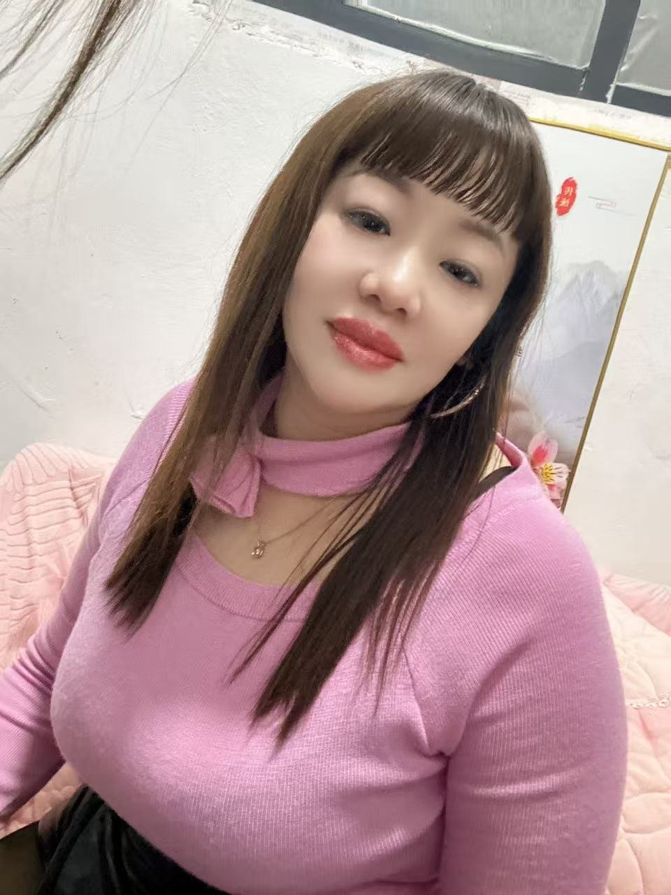 天河岗顶熟女三百包时不限次QT 性价比之王