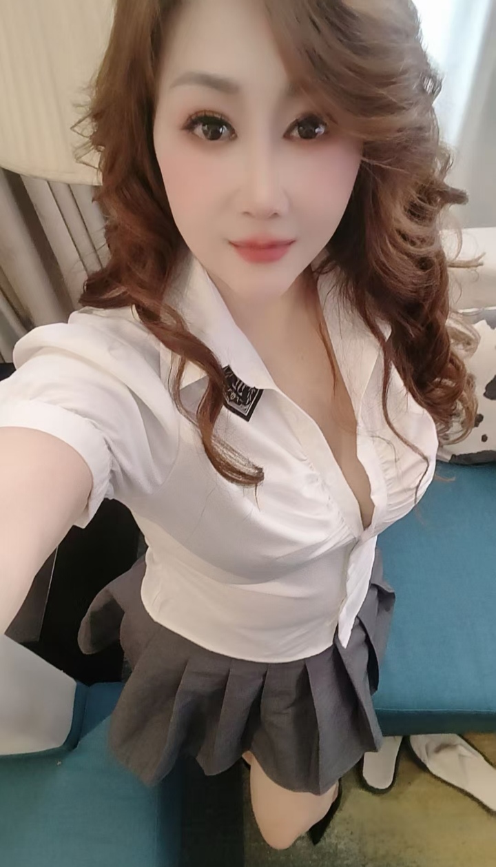 情趣美少妇悠悠