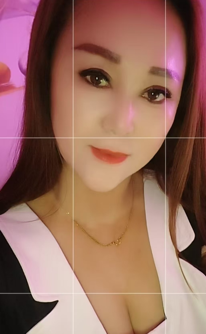 服务系丰润熟女姐姐