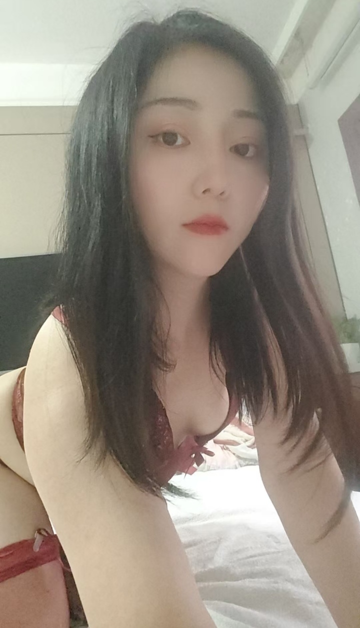 肉感辣妹薇儿可后花园