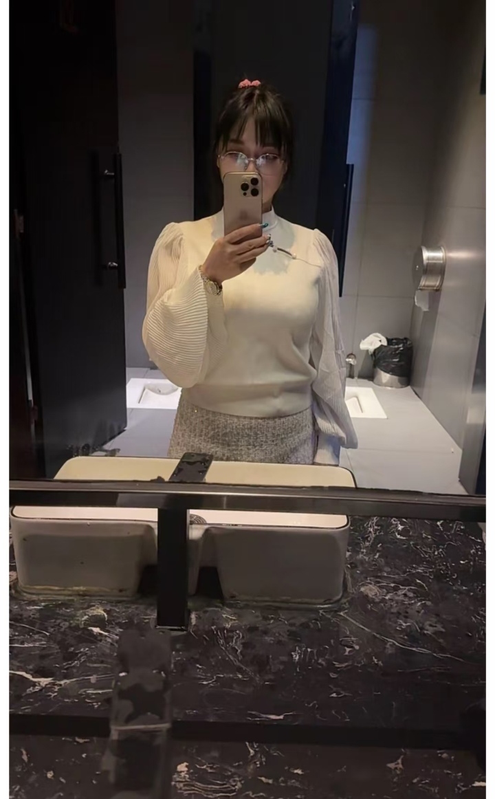 肉感热辣眼镜妹甜心