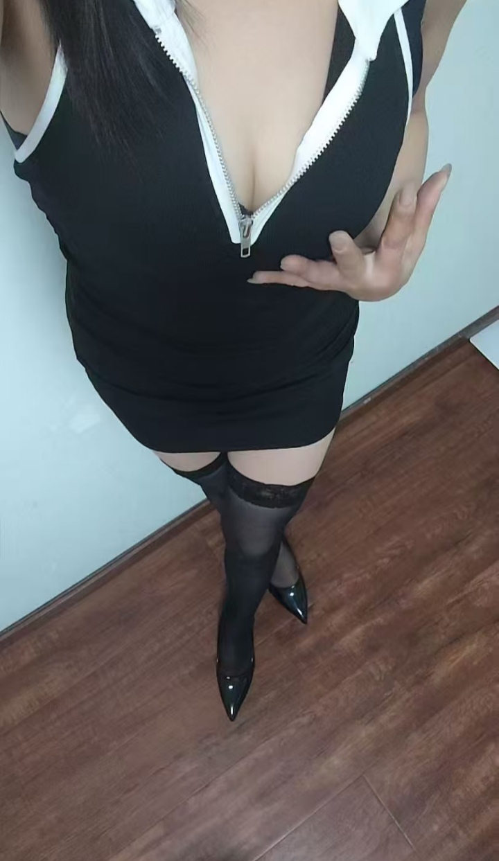 萧山爆乳Sao乐乐