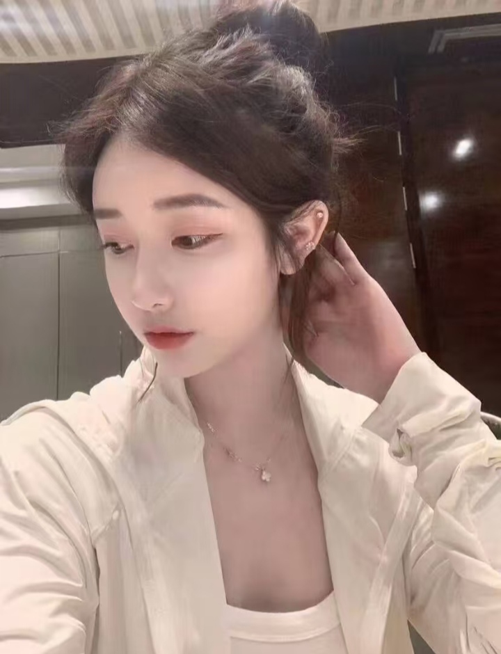 浦东白嫩甜妹花骨朵