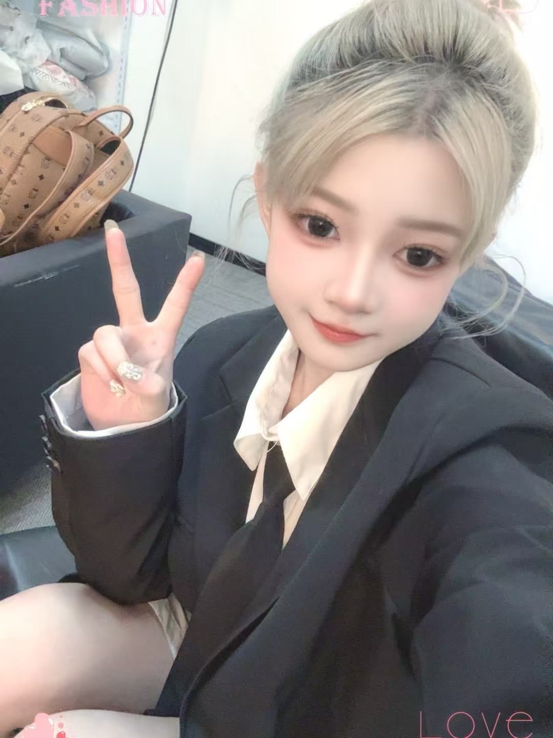 普陀白嫩萌妹暖宝宝