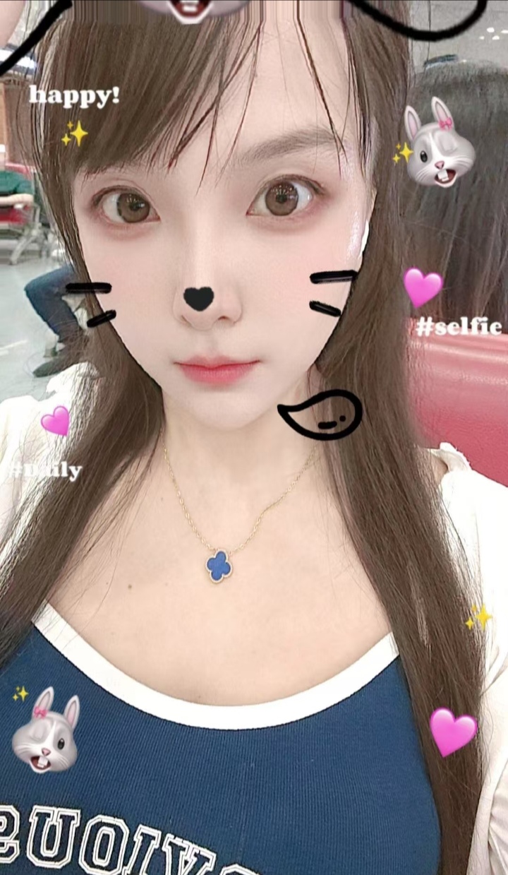 哺乳期宝妈青青