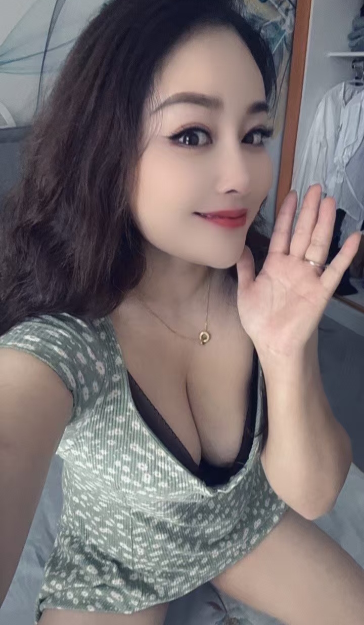 相城大胸纯欲小姐姐