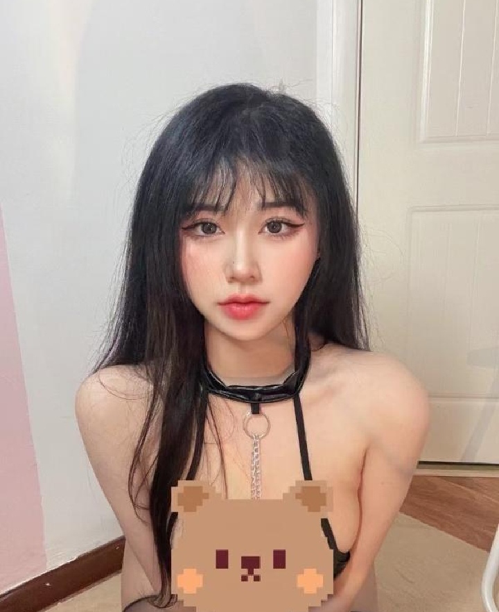 丰乳肥臀尤物小辣椒