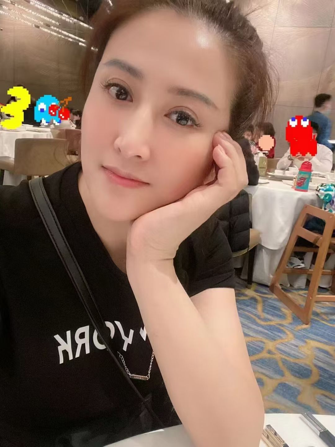 铁西滑翔性感美女