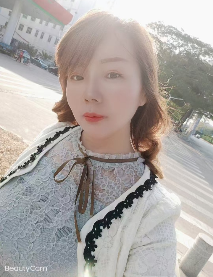 宝安服务系小姐姐玲