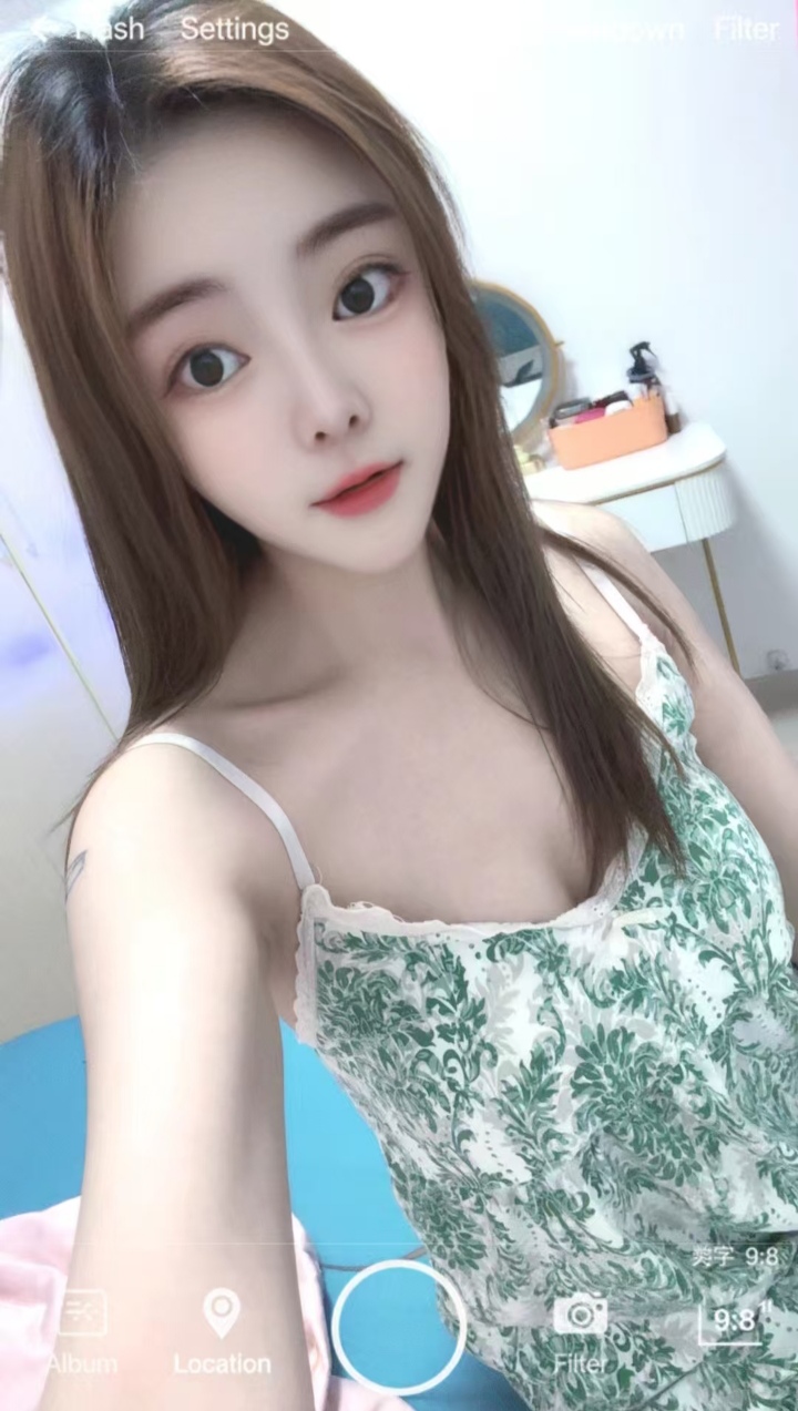 白嫩大胸美少妇妮宝