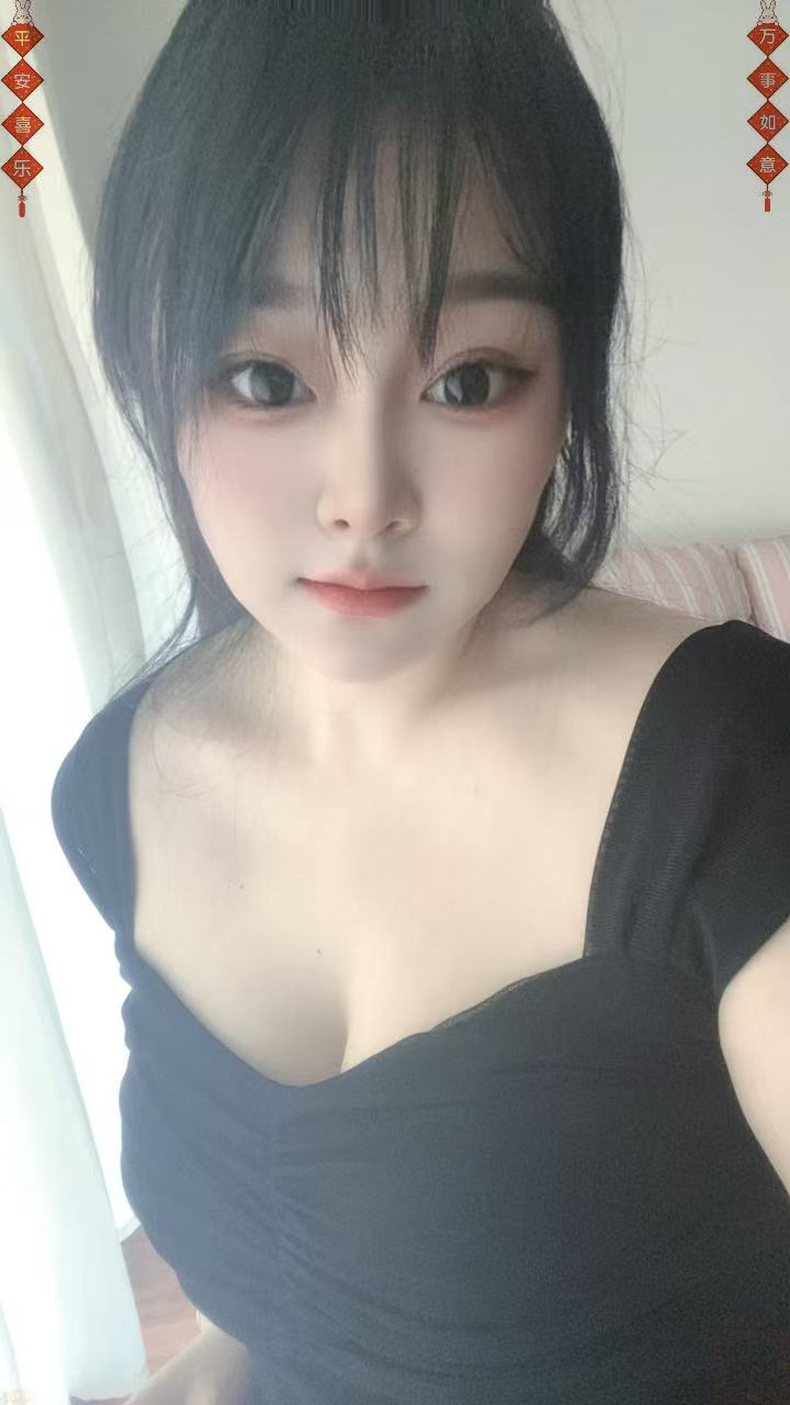 高新西区丰满迷人依依