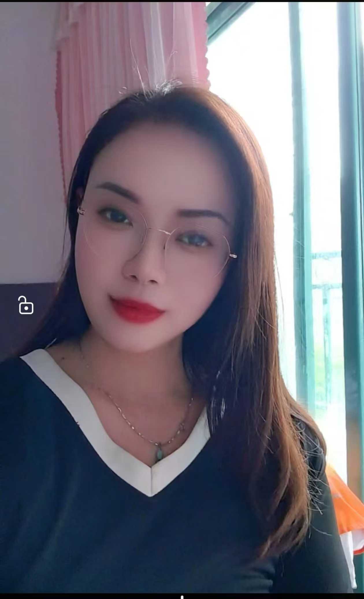 洪山眼镜欲女静儿