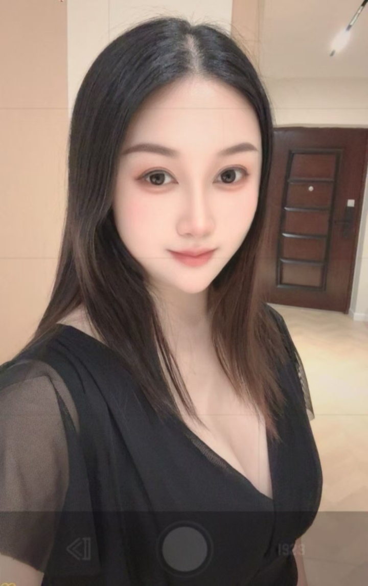 宝山美乳新茶小雨