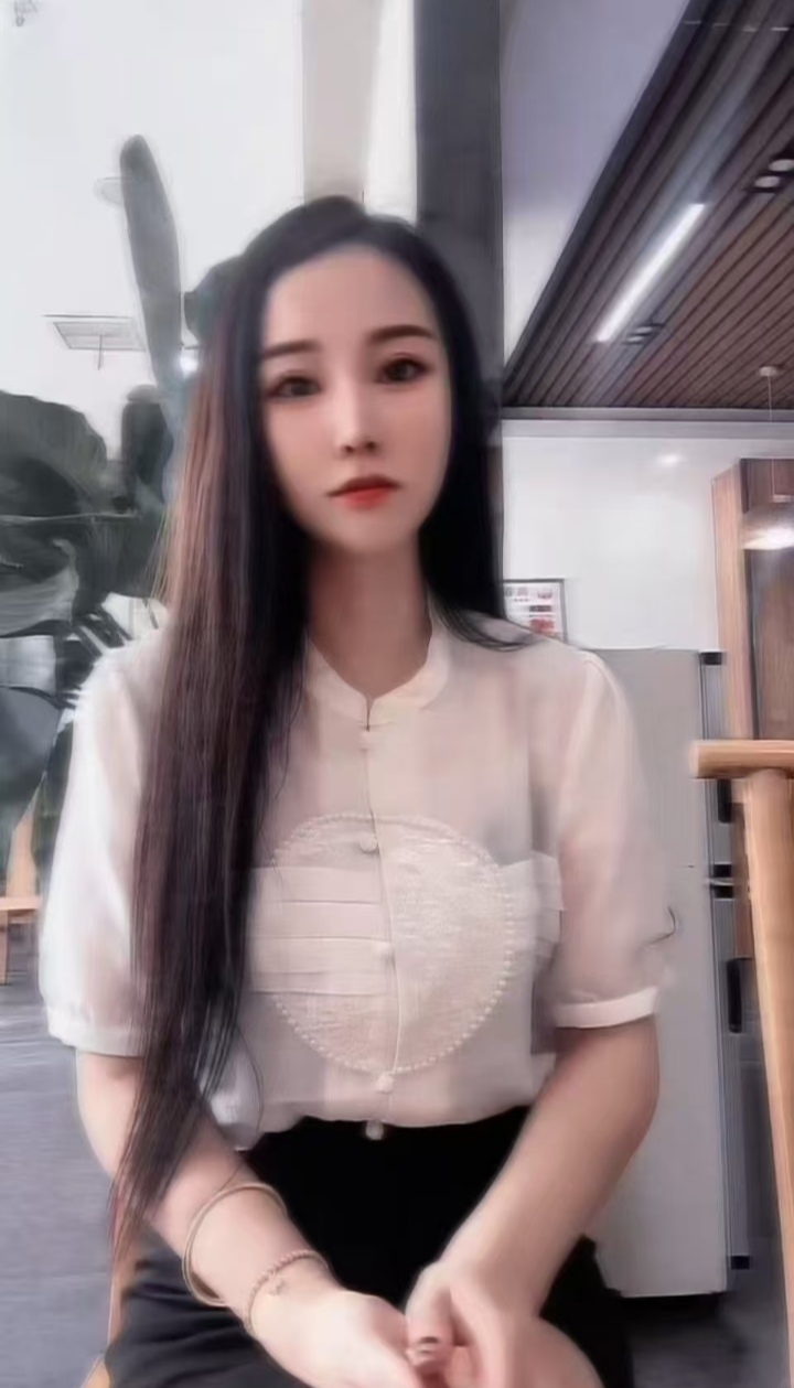 白嫩丰满媚狐狸梦梦