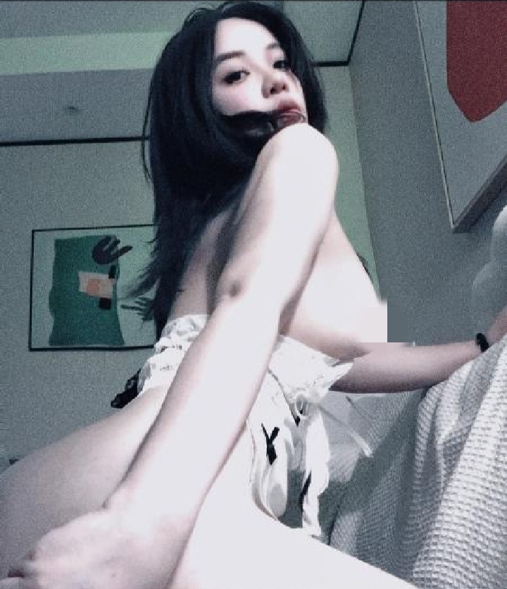 秦淮美臀巨乳小猫咪