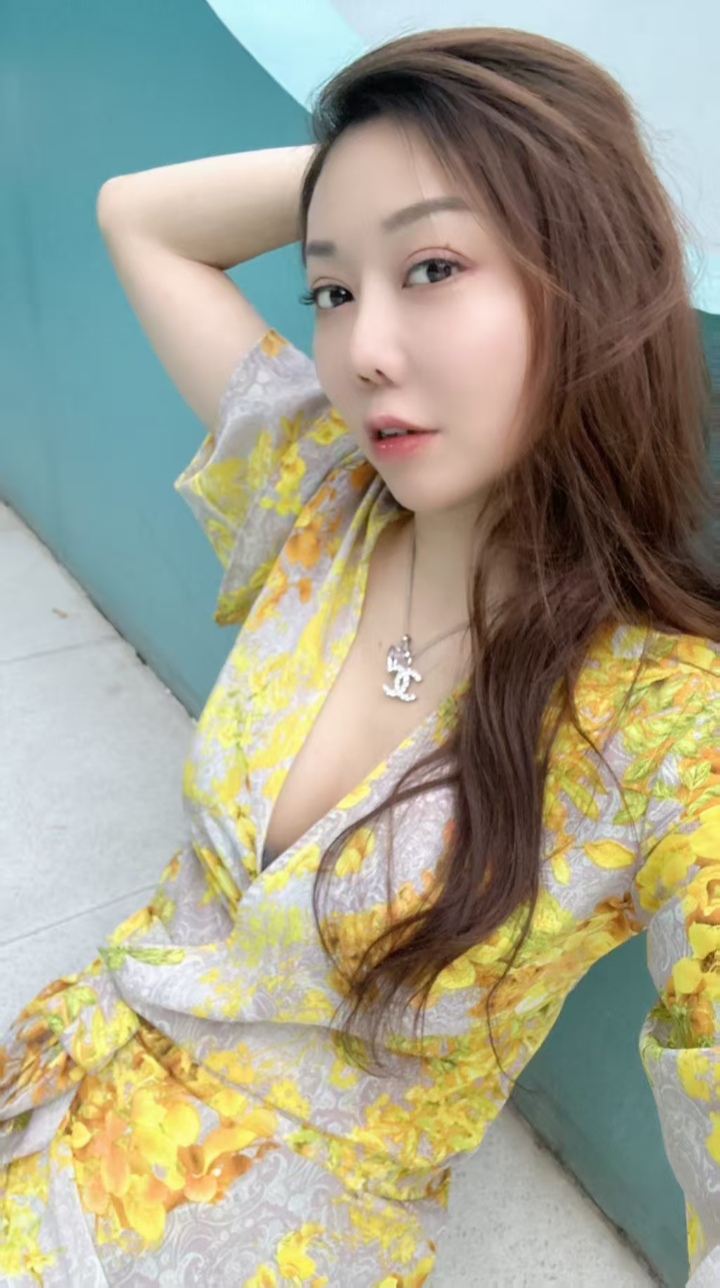 百子湾美艳御姐贝贝