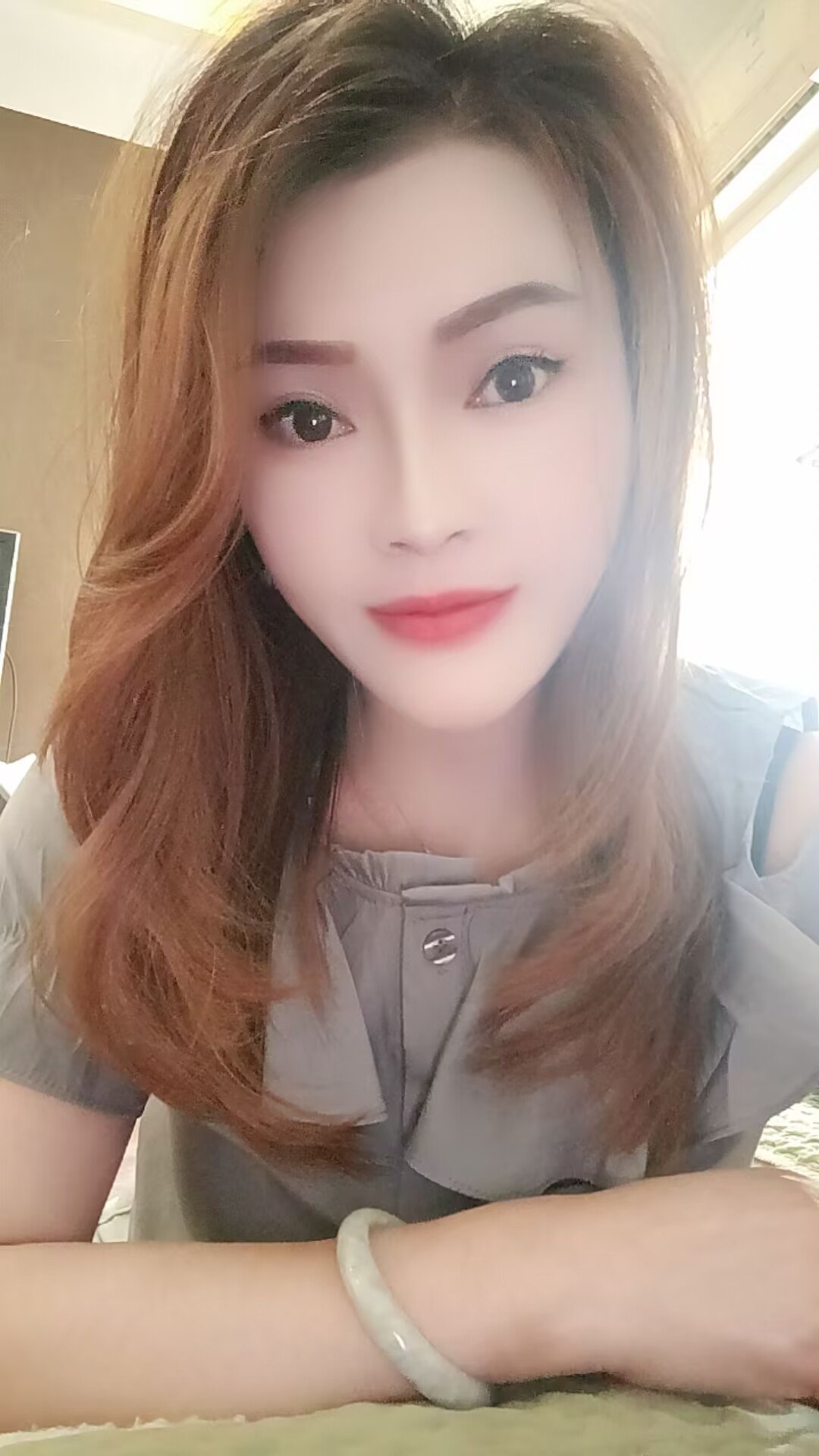 未央爆乳御姐妮妮