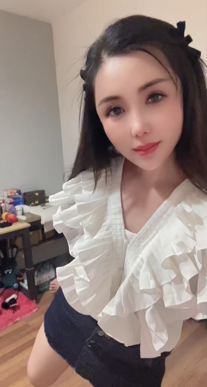 美艳御姐雯雯爽歪歪