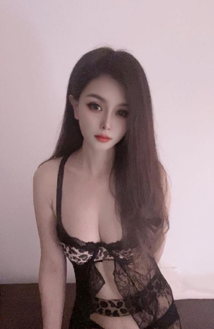 极品纯欲大胸妞文文