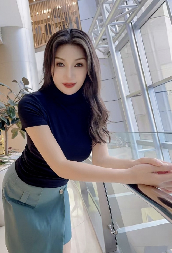 健身美少妇会潮喷