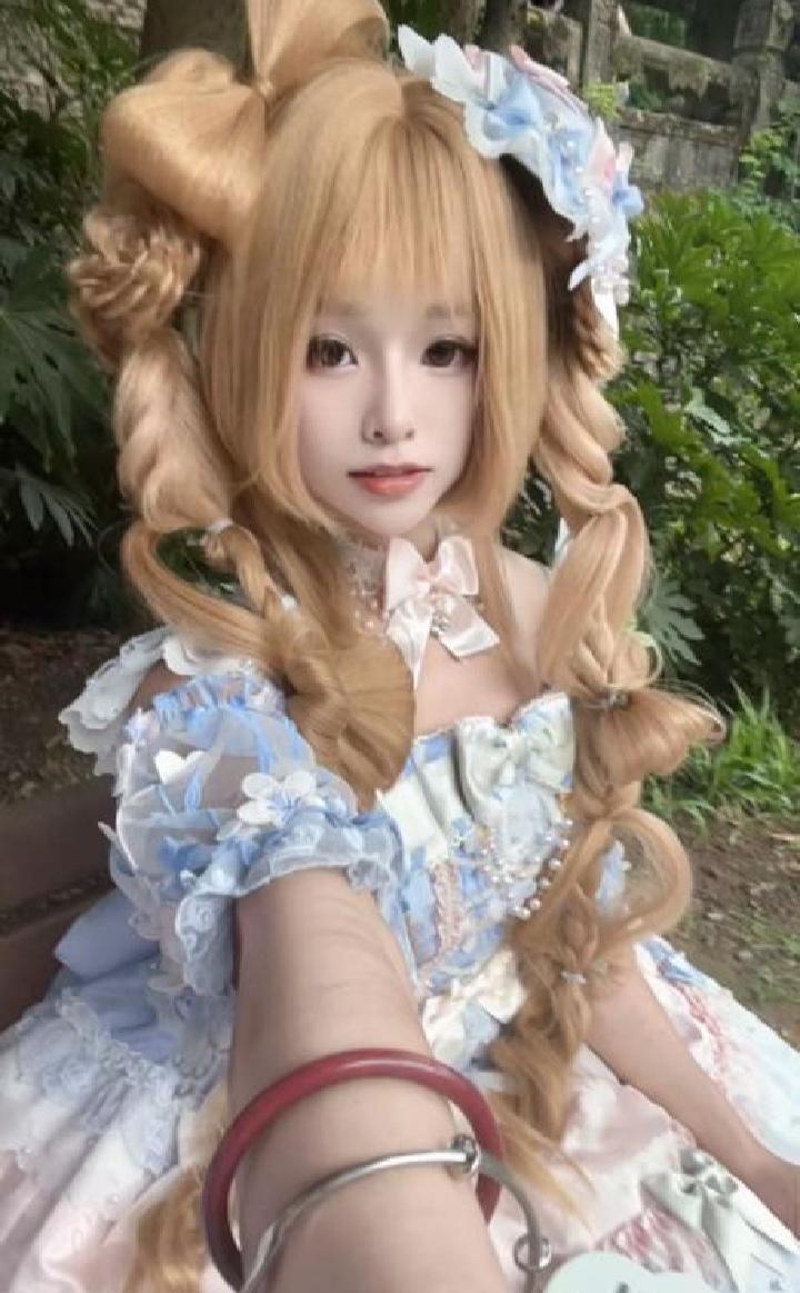 雨花萝莉甜妹小小