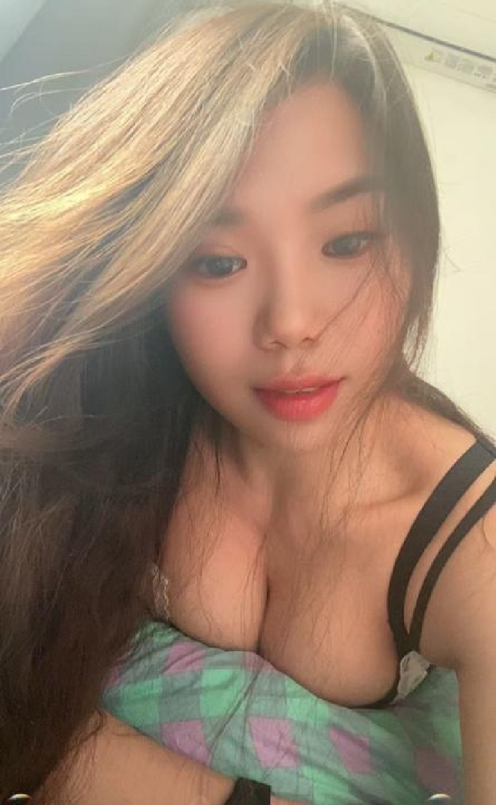 海珠爆乳辣妹雪儿