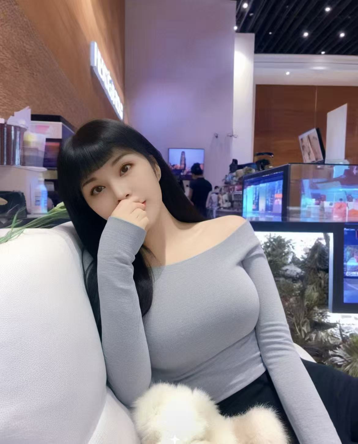 大肉弹榨汁妖精柔柔