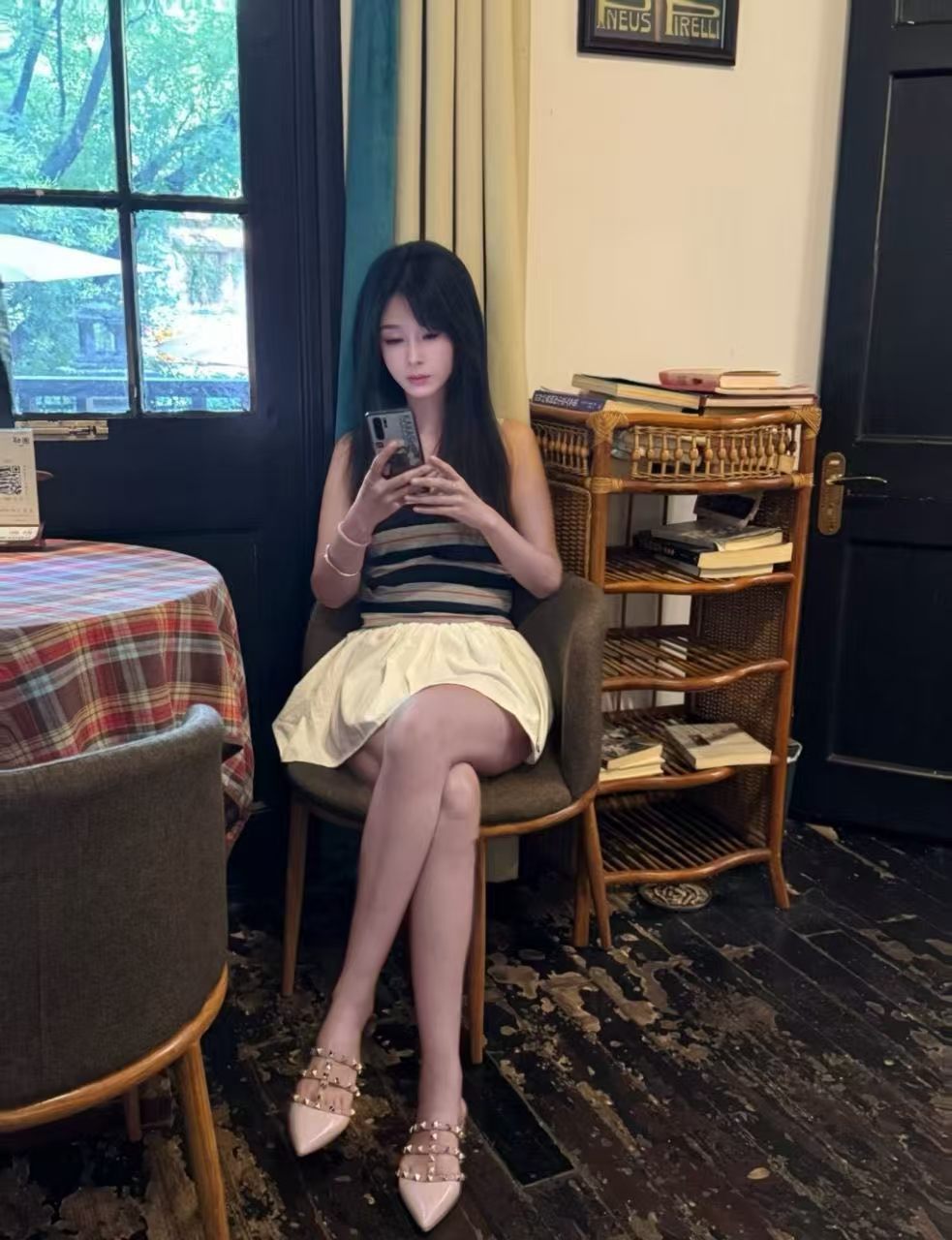 武汉高挑妹大长腿婉儿