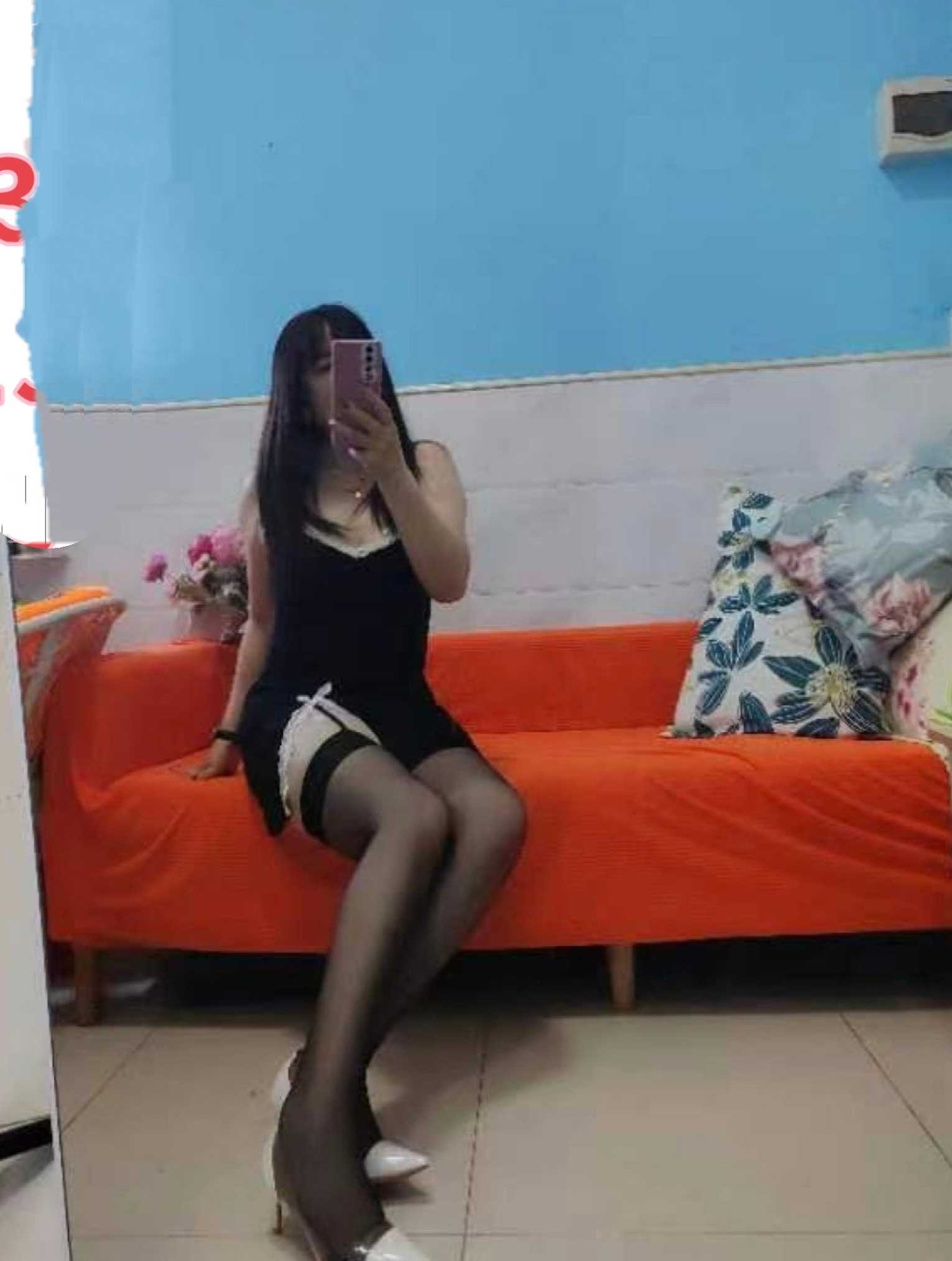 白云龙归 极品美少妇-小麦