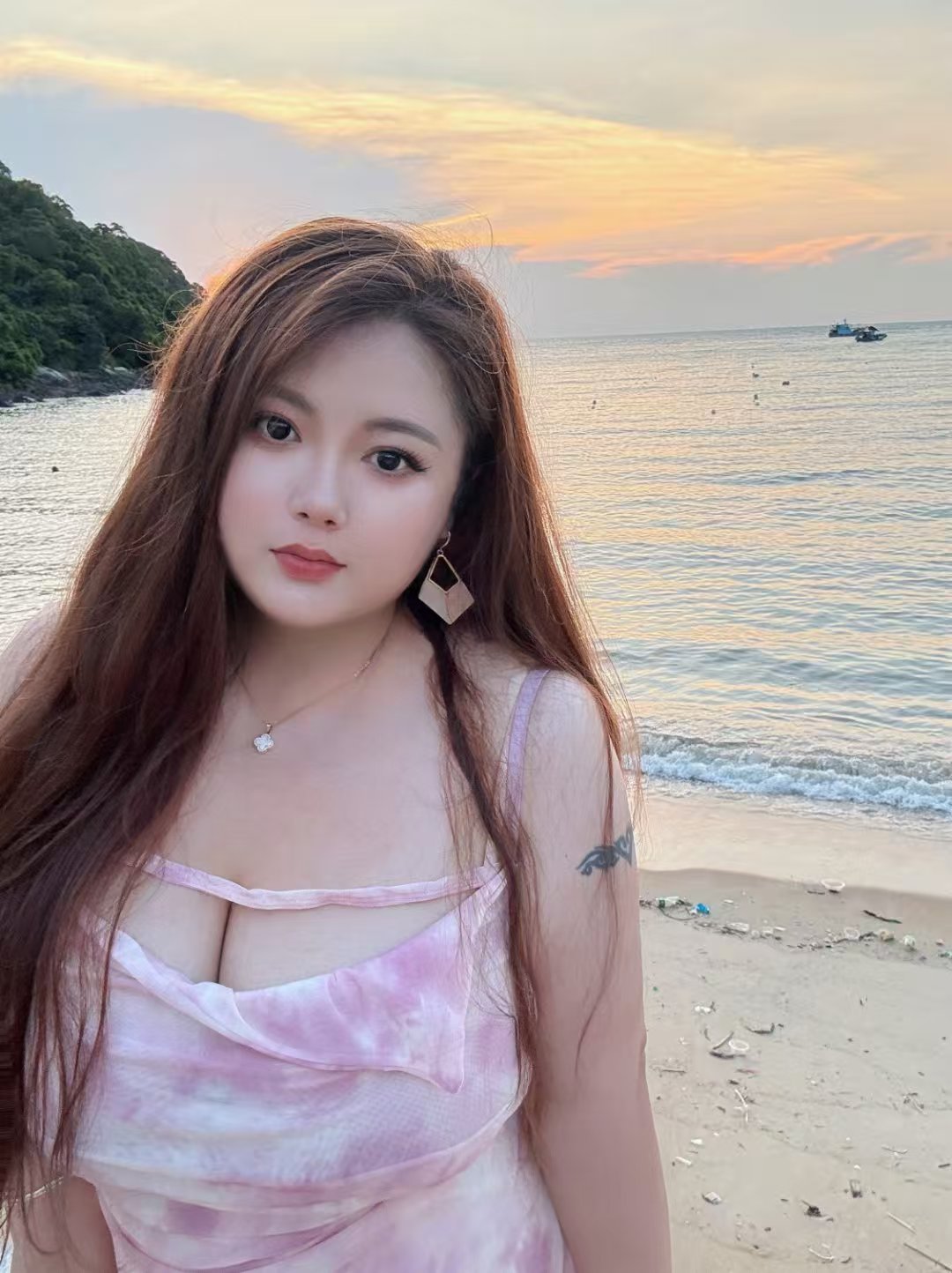 微胖极品丰润小宝