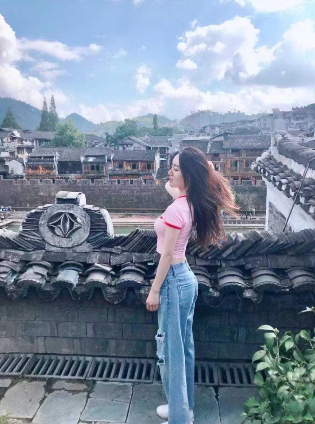 龙岗区身材超棒的灵儿