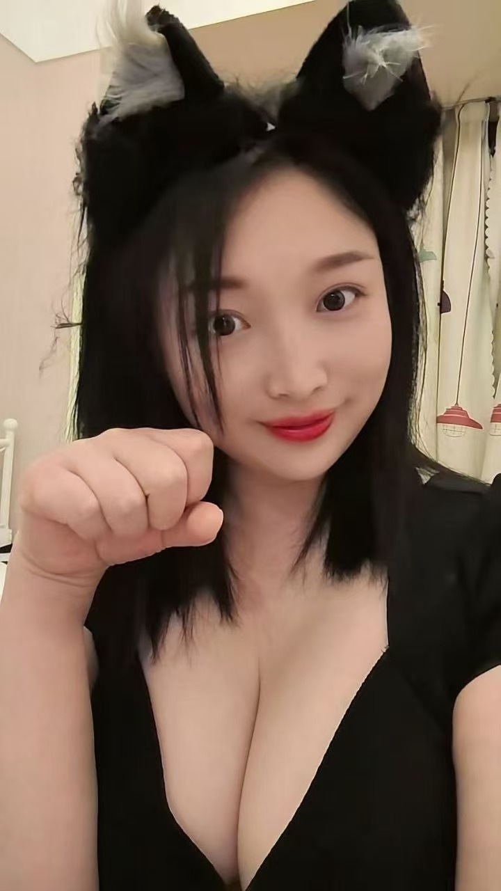 丰乳肥臀欧美大屁股梦梦