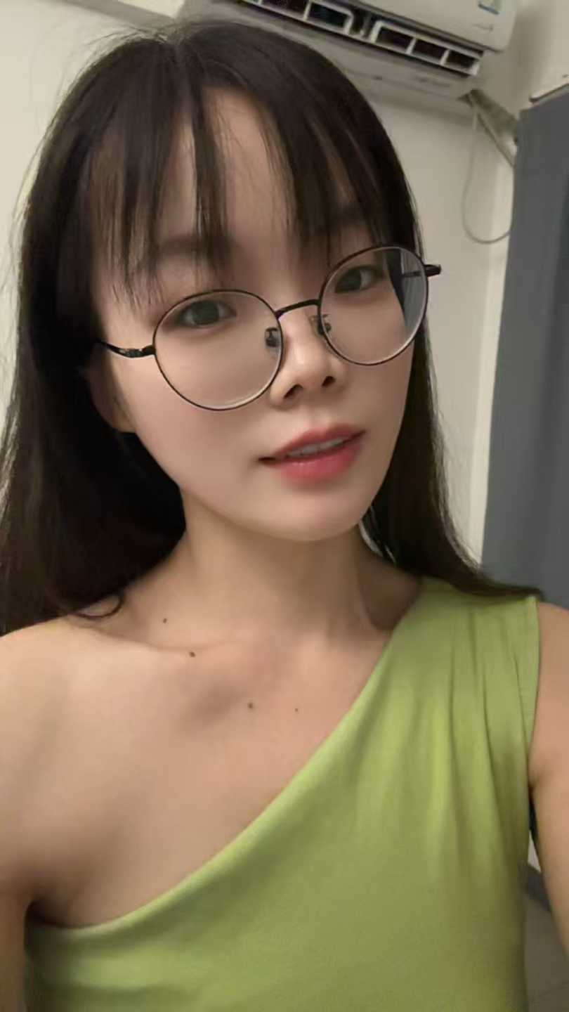 虎门撩人眼镜甜妹乐乐