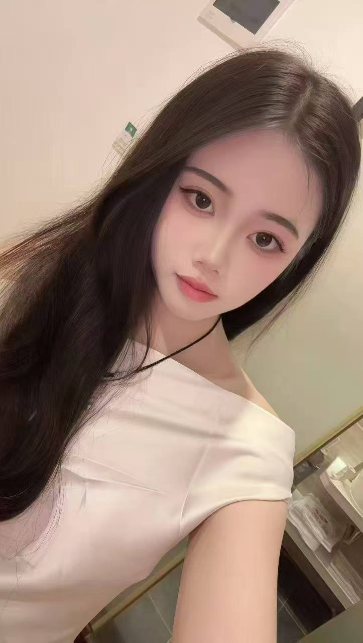 天河岗顶百脑汇科技大厦 丫丫