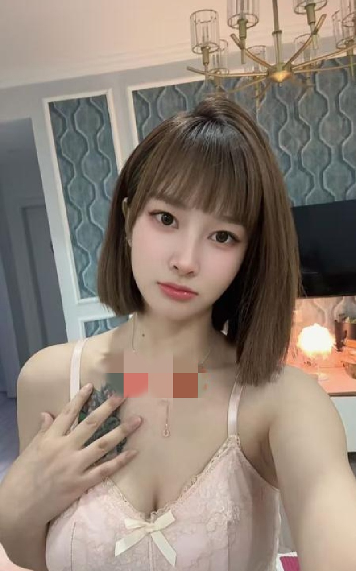 上城纯欲极品小妮子