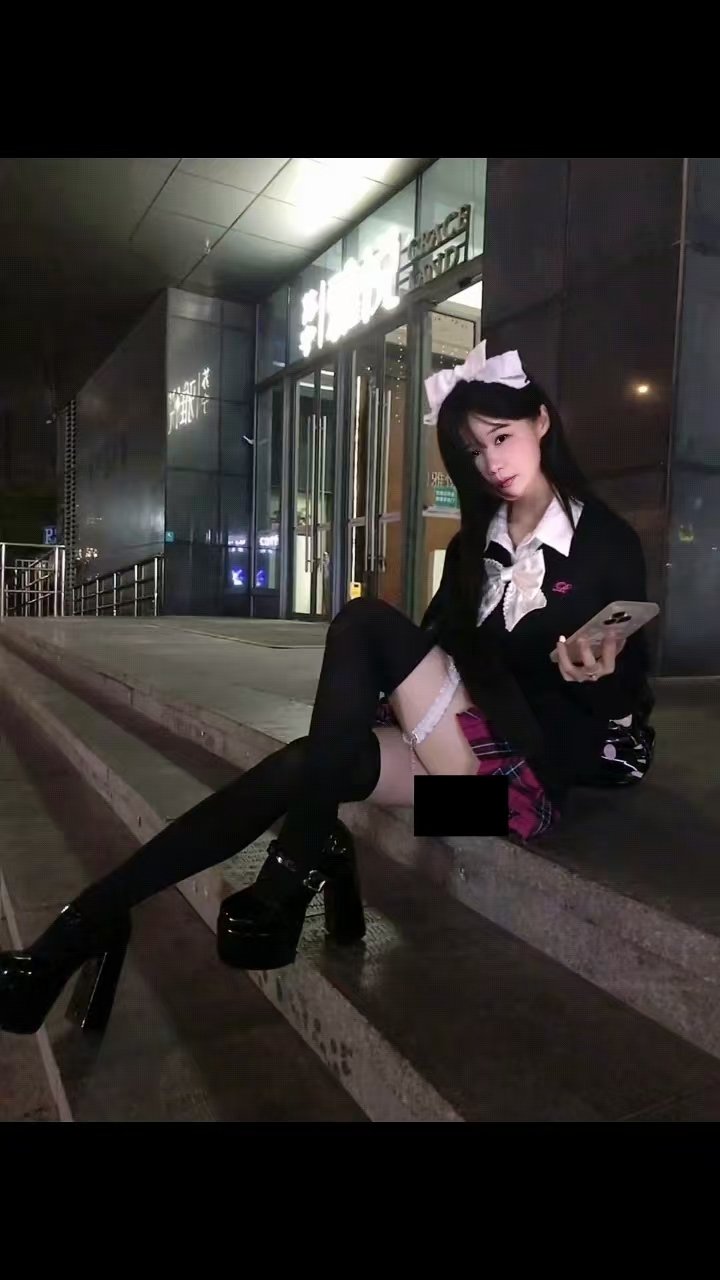 番禺广场邻家小妹 小橘子