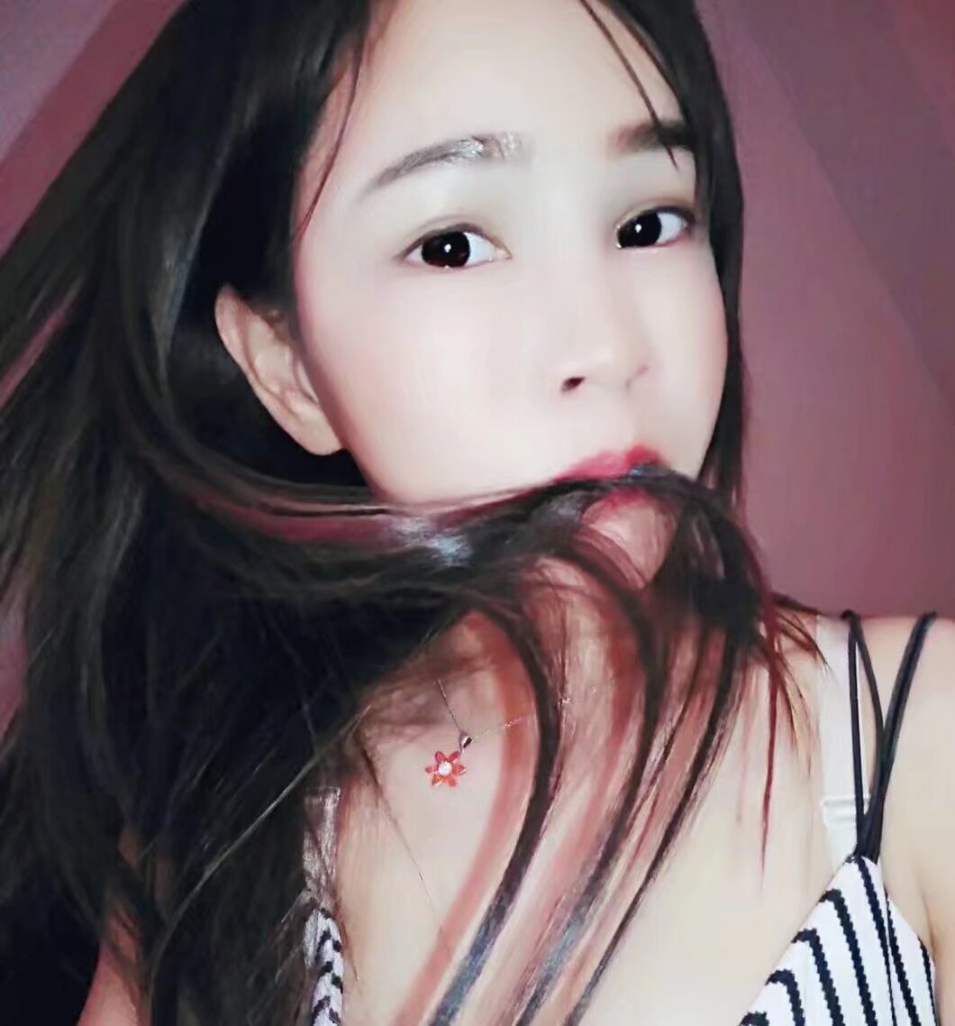 番禺广场邻家小妹 小橘子