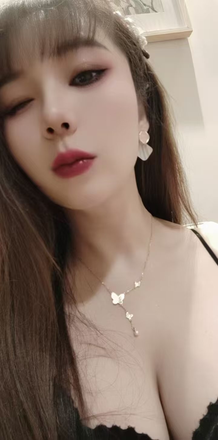 包河中项小姐姐冰淇淋